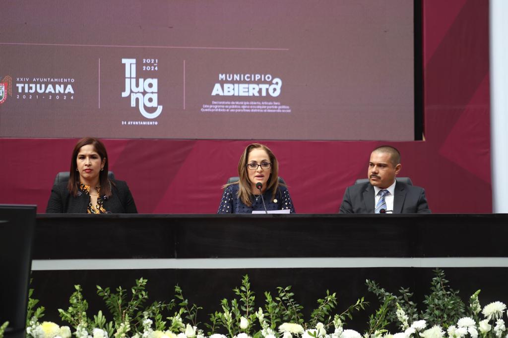 Gina Arna en informe