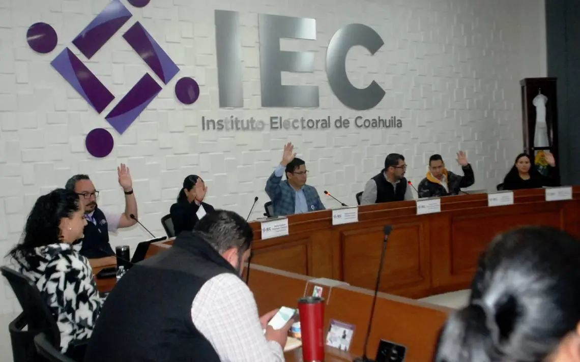 El IEC aprobo los escritos de los tres ciudadanos que buscan ser candidatos independientes el Gobierno del Estado