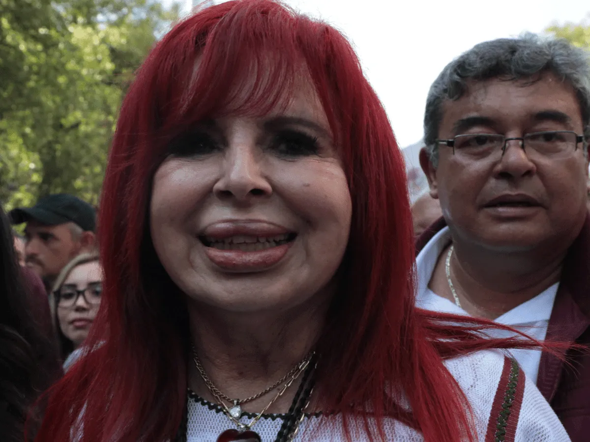 marcha amlo layda sansores rosario servin.png 1902800913