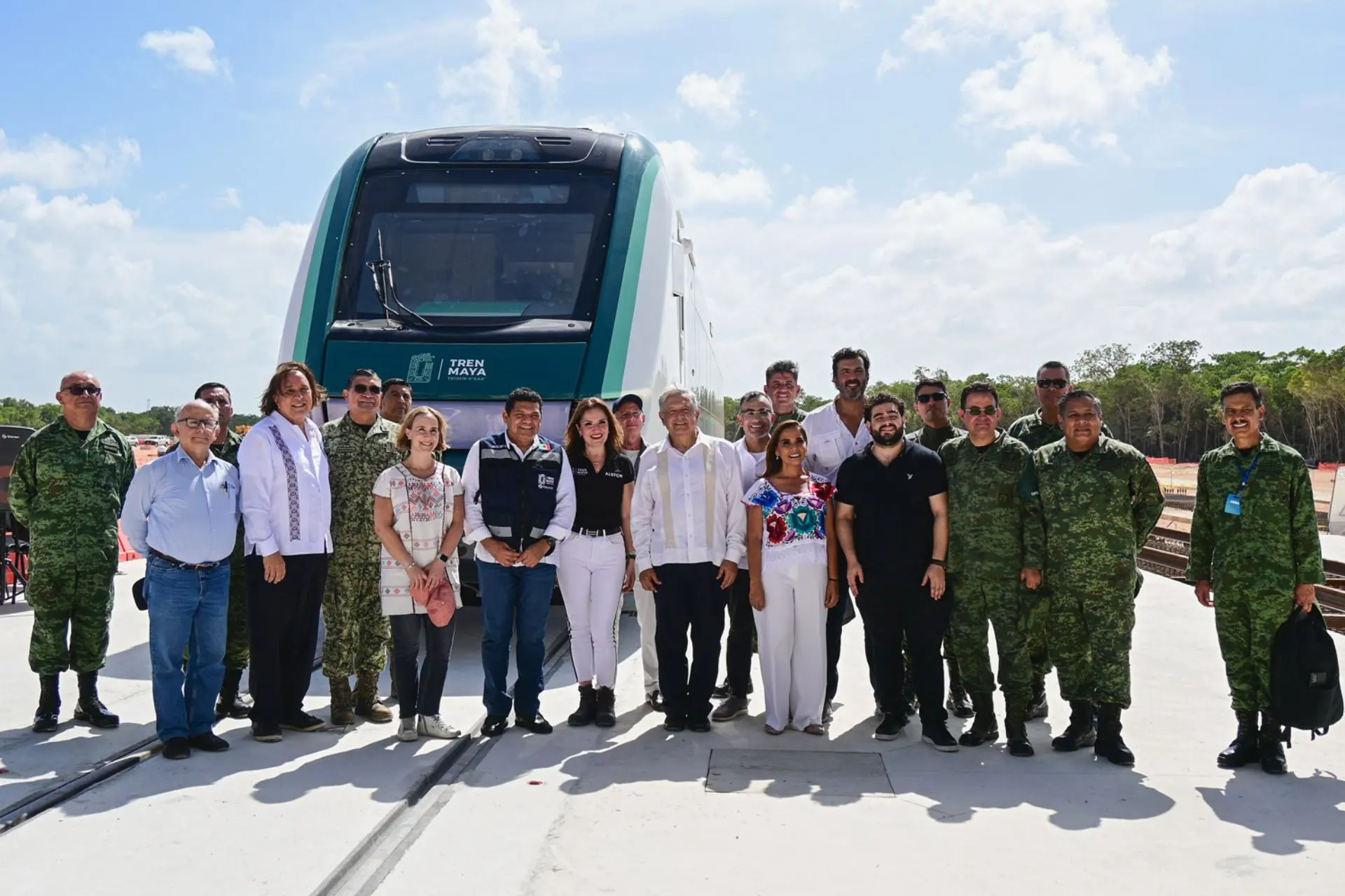 amlo lopez obrador primer vagon tren maya