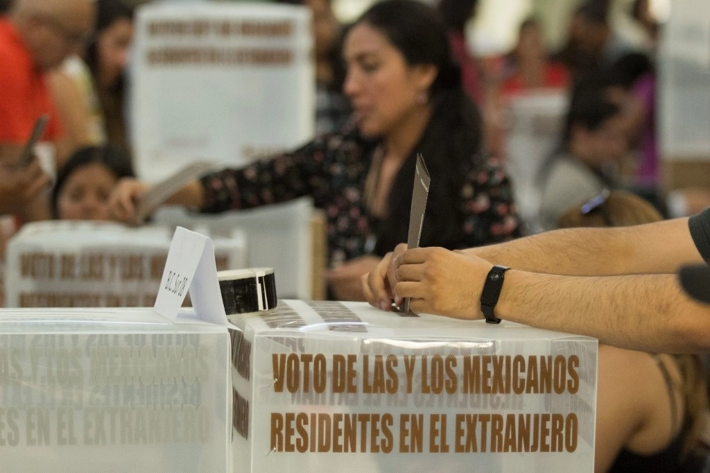 se buscara facilitar el voto de mexicanos en el exterior amlo 6463html voto mexicanos extranjero 5 webjpg 8853html 3ee8e27d 5158 4b1b b19d 32f984fa8346