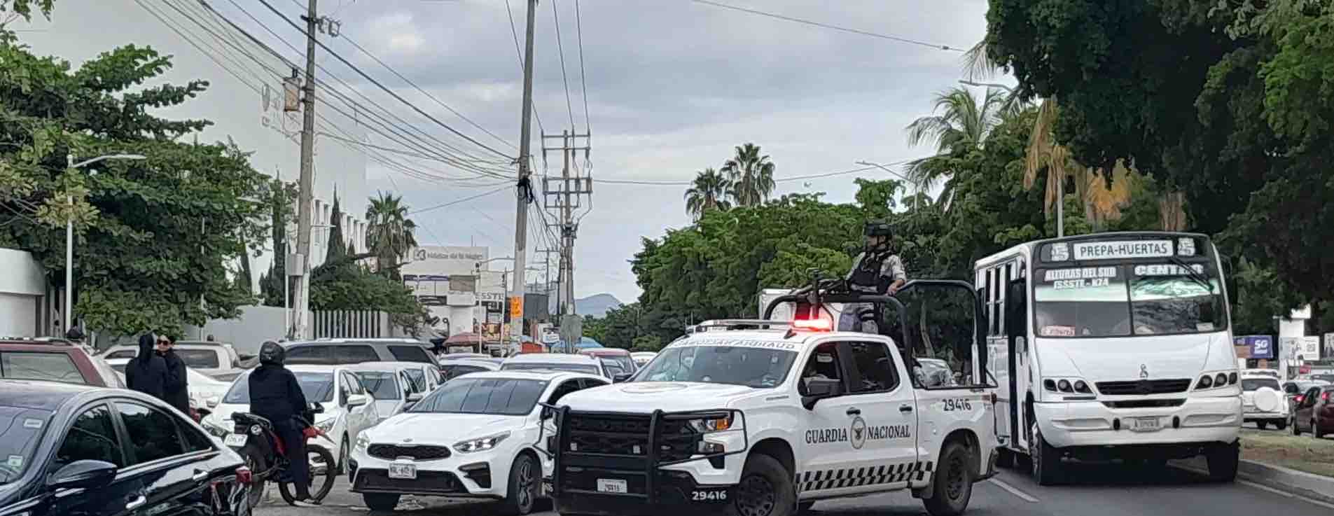 operativo ante explosivo frente a cuartel militar en culiacan copia